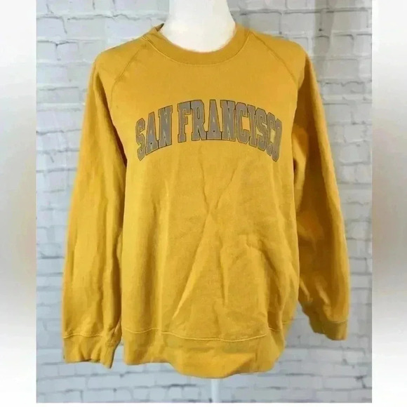 jones & Mitchell Tops - Vintage San Francisco Crewneck Sweatshirt Yellow Jones & Mitchell Women’ size XL
